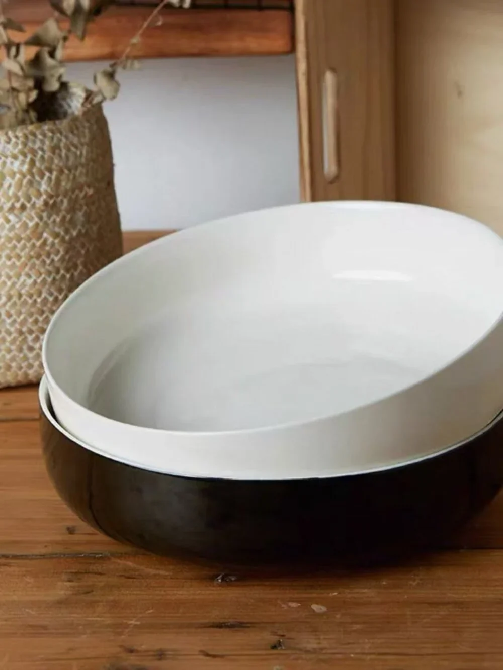 8 Inch Ceramic Serving Bowl, Large Snack & Bread Bowl for Fruit, Pastries, Salad